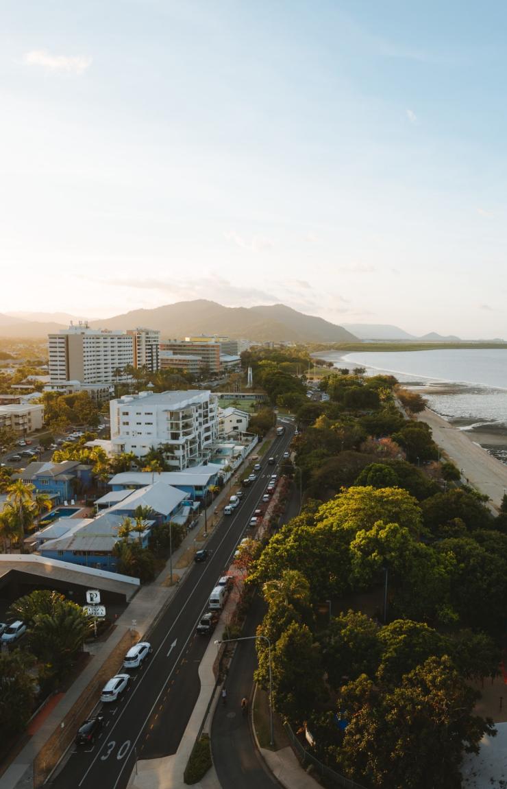 The Riley Hotel Cairns, Queensland © Tourism Australia