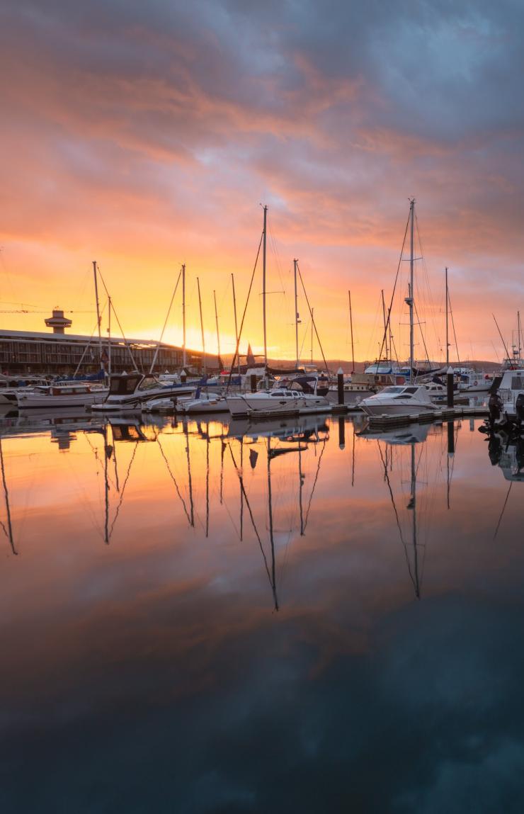 Sunset over Constitution Dock, Hobart, Tasmania © Tourism Australia