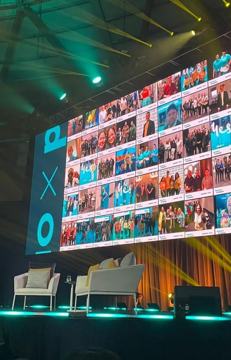 Optus Powered x Live 演讲嘉宾舞台 © Optus Powered x Live 版权所有