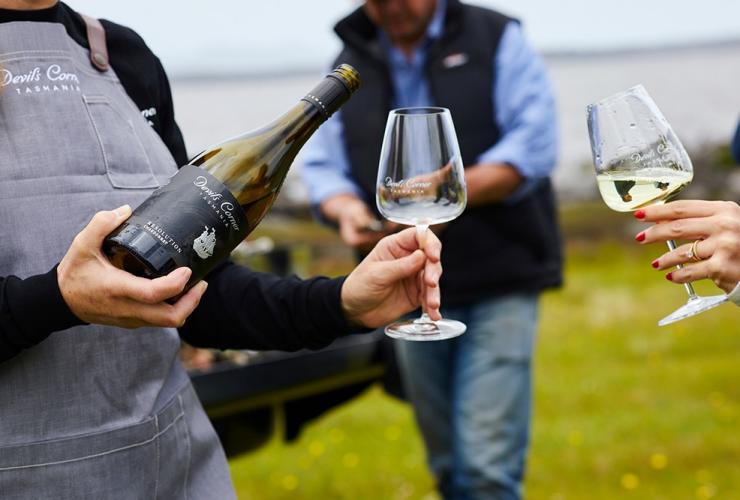 Wine tasting outdoors at Moulting Lagoon at Devil's Corner, Freycinet, Tasmania © Devil's Corner